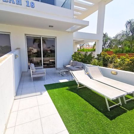 Happy Day Dreamer Apartments Pyla Bagian luar foto